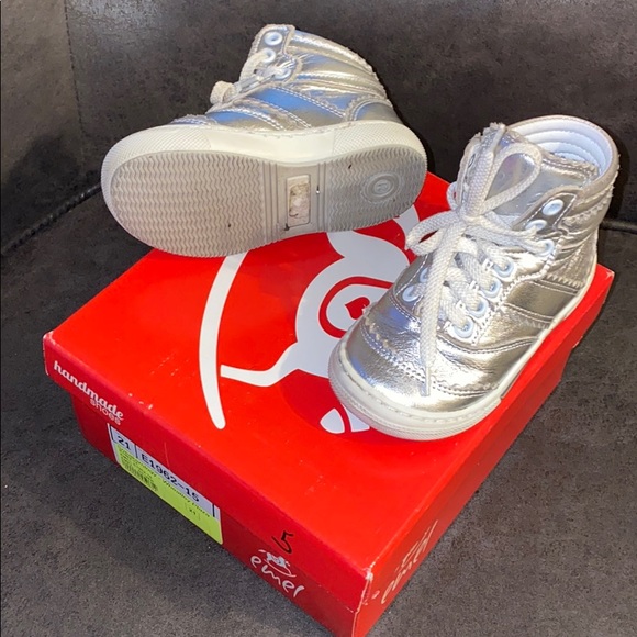 Girls Emil silver high top size 5. - Picture 3 of 3